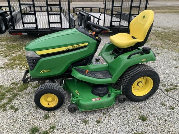 Image of John Deere X584 equipment image 3