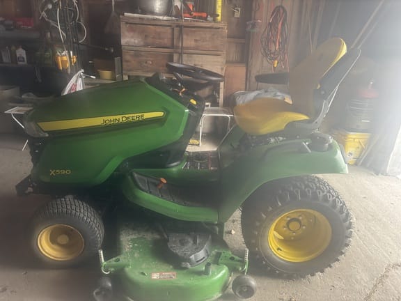 2024 John Deere X590 Equipment Image0