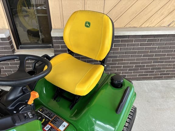 Image of John Deere X730 equipment image 2