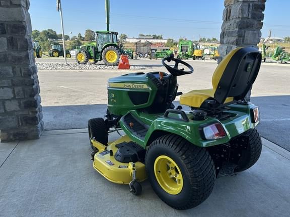Image of John Deere X730 equipment image 1