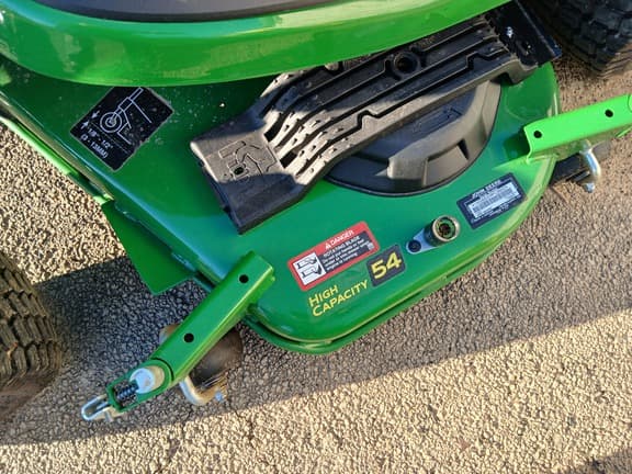 Image of John Deere X730 equipment image 3