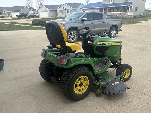 Image of John Deere X734 equipment image 2