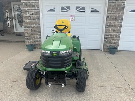 Image of John Deere X734 equipment image 1