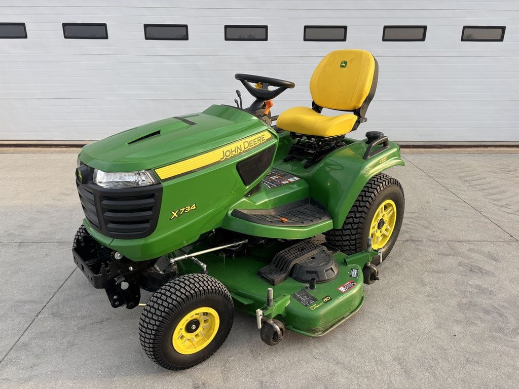2024 John Deere X734 Equipment Image0
