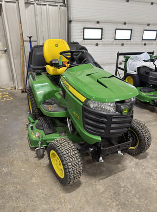 2024 John Deere X738 Equipment Image0
