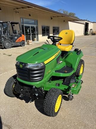 Image of John Deere X738 Primary image