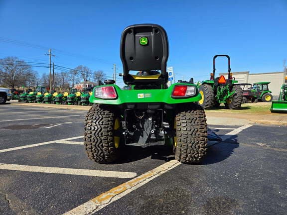 Image of John Deere X738 equipment image 2