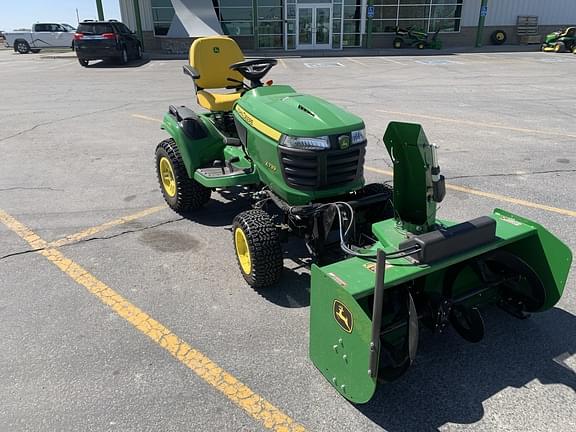 Image of John Deere X739 equipment image 1