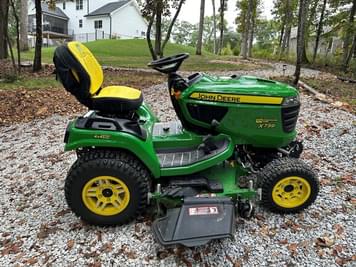Main image John Deere X739