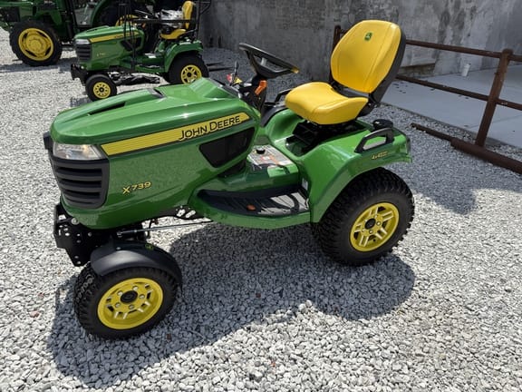2024 John Deere X739 Equipment Image0