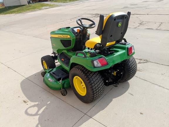 Image of John Deere X750 equipment image 3