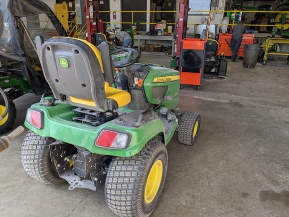 Image of John Deere X750 equipment image 3