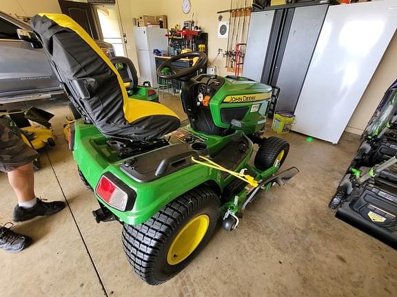 Image of John Deere X750 equipment image 4