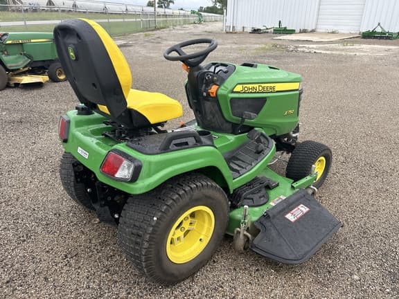 Image of John Deere X750 equipment image 2