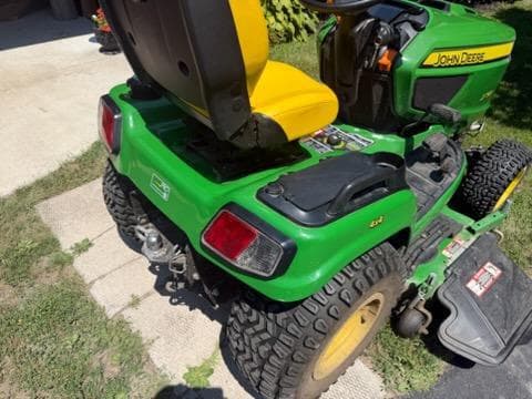 Image of John Deere X758 equipment image 2