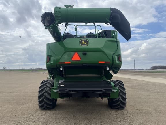 Image of John Deere X9 1000 equipment image 4