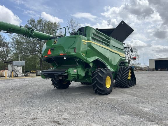 Image of John Deere X9 1000 equipment image 4