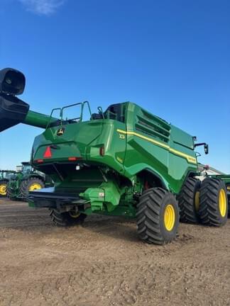 Image of John Deere X9 1000 equipment image 4