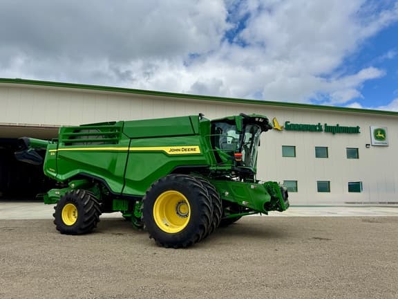 Image of John Deere X9 1000 equipment image 2