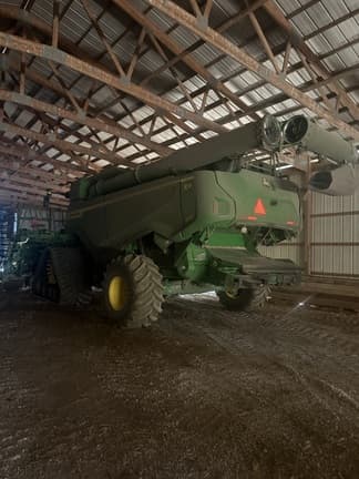 Image of John Deere X9 1000 Primary image