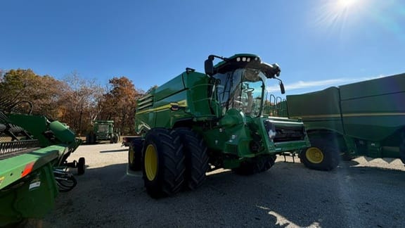 2024 John Deere X9 1000 Equipment Image0