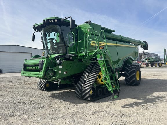2024 John Deere X9 1000 Equipment Image0