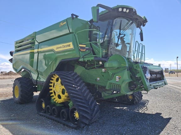 2024 John Deere X9 1100 Equipment Image0