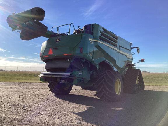 Image of John Deere X9 1100 equipment image 4
