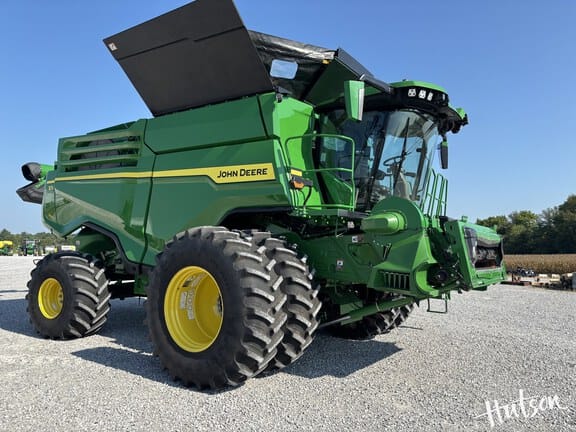 2024 John Deere X9 1100 Equipment Image0