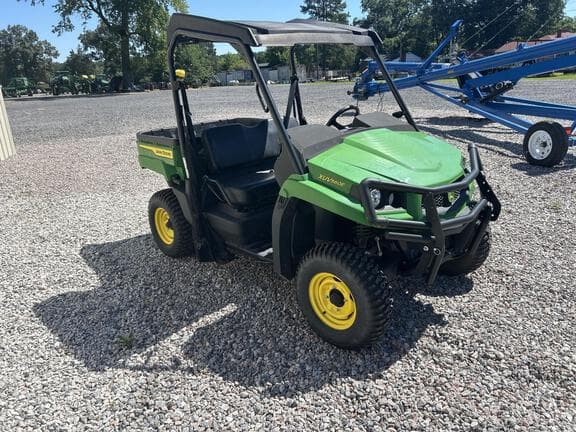 Image of John Deere XUV 560E equipment image 2