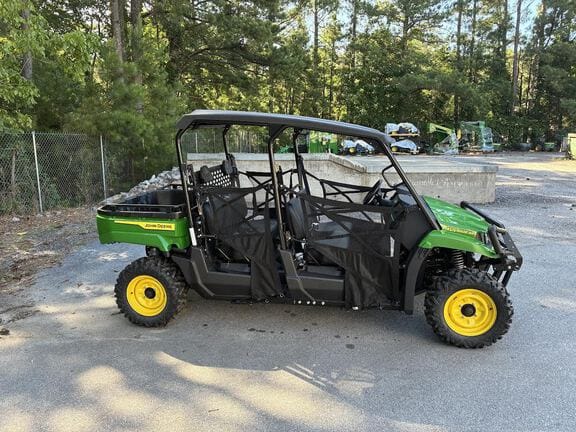 2024 John Deere XUV 560E Equipment Image0