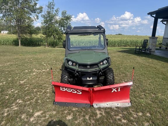 Image of John Deere XUV 590M equipment image 2