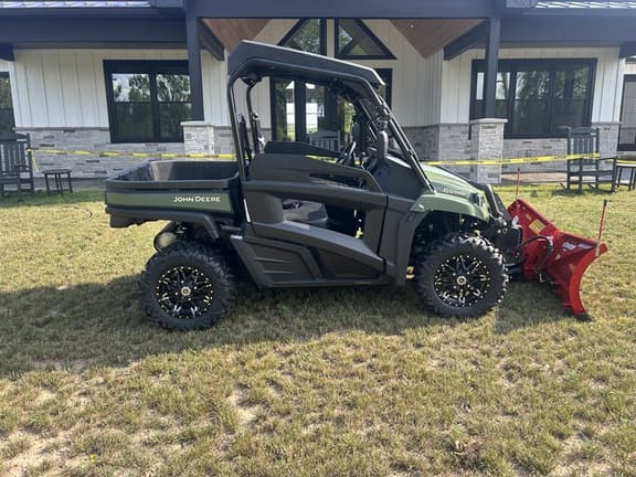 Image of John Deere XUV 590M equipment image 3