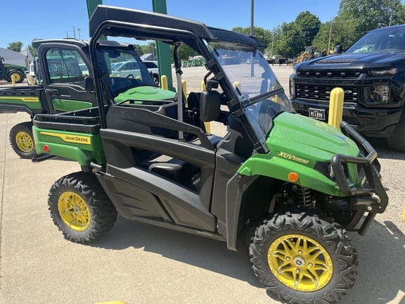 2024 John Deere XUV 590M Equipment Image0