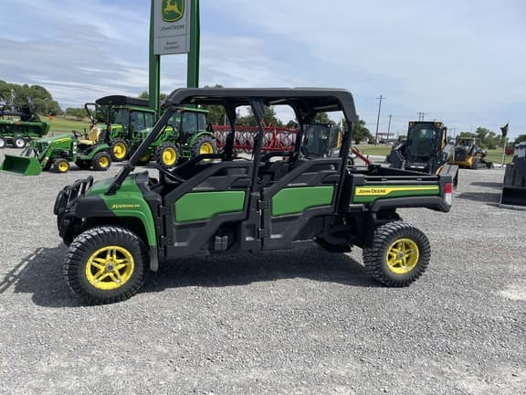 Image of John Deere XUV 825M equipment image 1