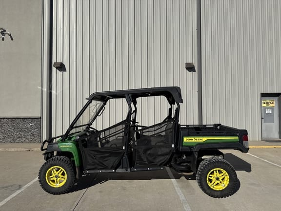 2024 John Deere XUV 825M Equipment Image0