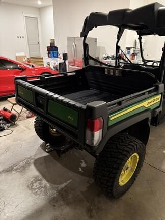 Image of John Deere XUV 825M S4 equipment image 4