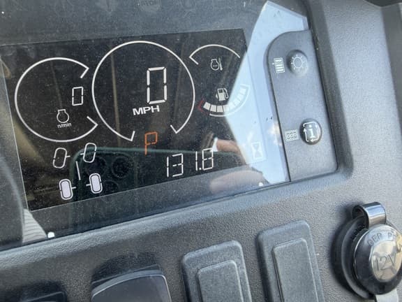 Image of John Deere XUV 825M S4 equipment image 4
