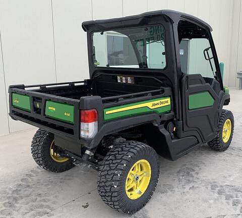 Image of John Deere XUV 835M equipment image 2