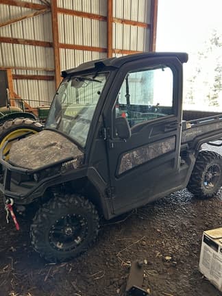 Image of John Deere XUV 835M Primary image