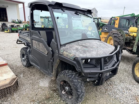 Image of John Deere XUV 835M equipment image 1