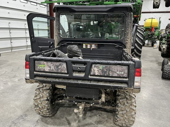 Image of John Deere XUV 835M equipment image 2