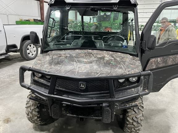 Image of John Deere XUV 835M equipment image 1