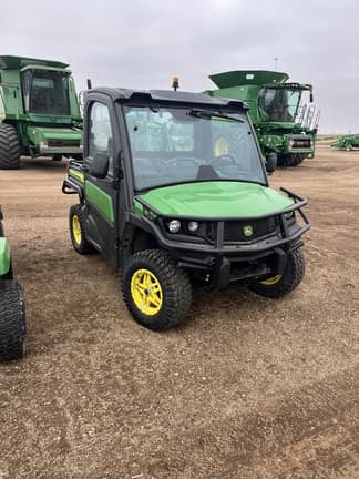 Image of John Deere XUV 835M equipment image 1