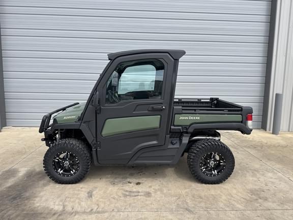 Image of John Deere XUV 835M Primary image