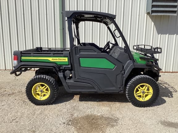 Image of John Deere XUV 835M equipment image 3