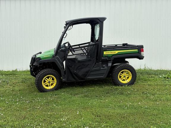 Image of John Deere XUV 835M equipment image 1