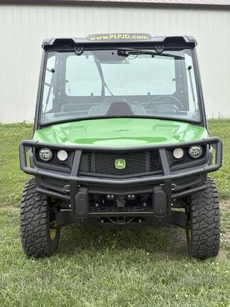 Image of John Deere XUV 835M equipment image 3