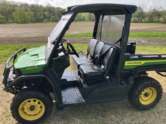 2024 John Deere XUV 835M Equipment Image0