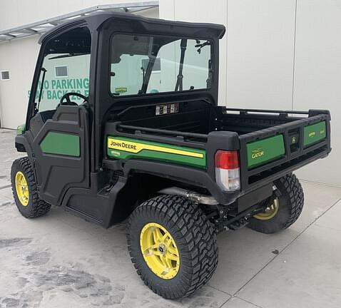 Image of John Deere XUV 835M equipment image 4